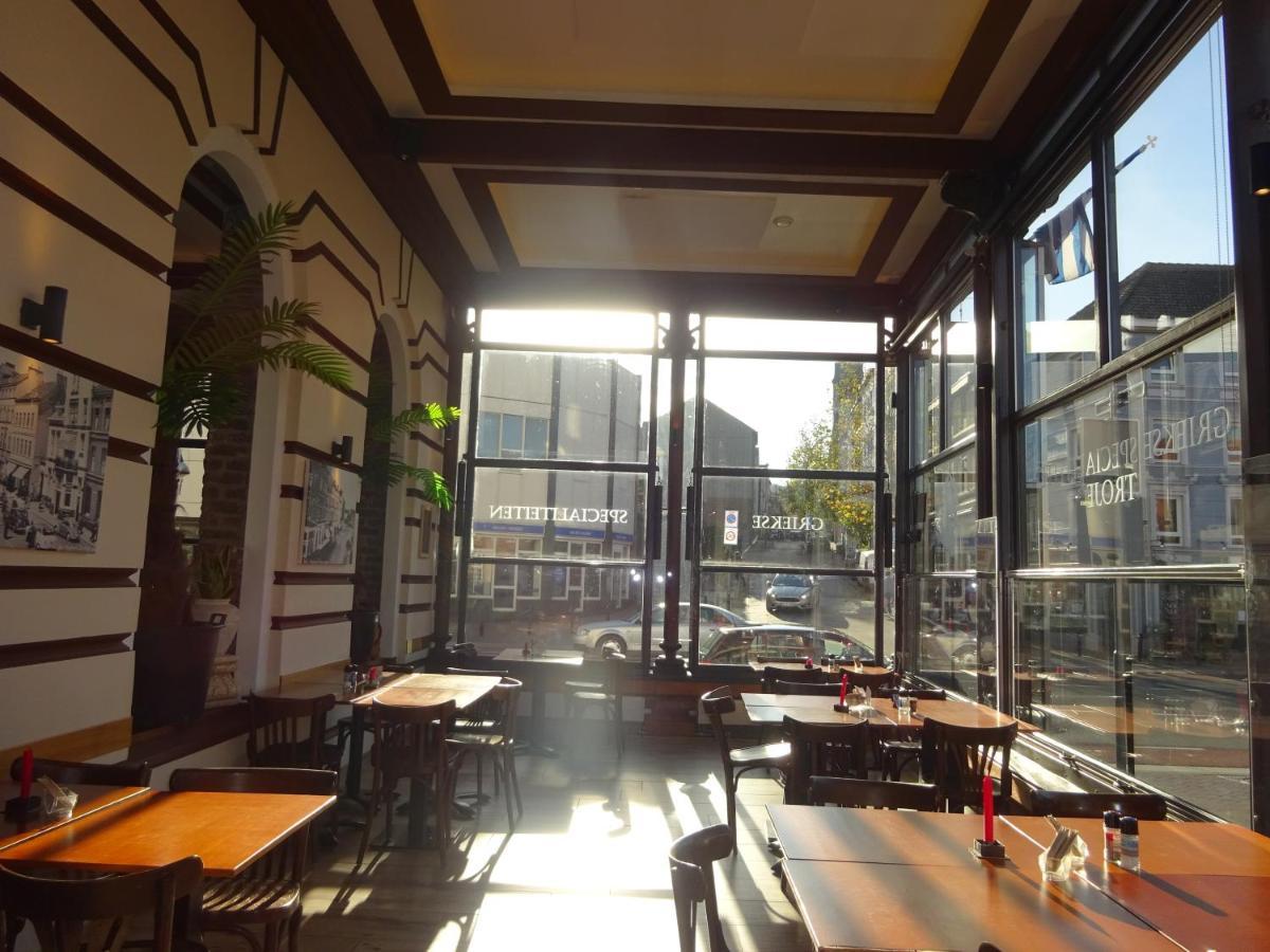 Vallis Hotel