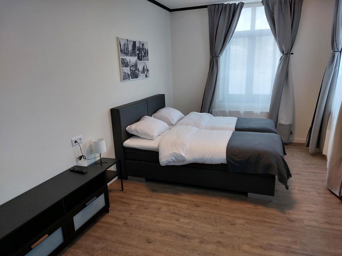 Vallis * Vaals